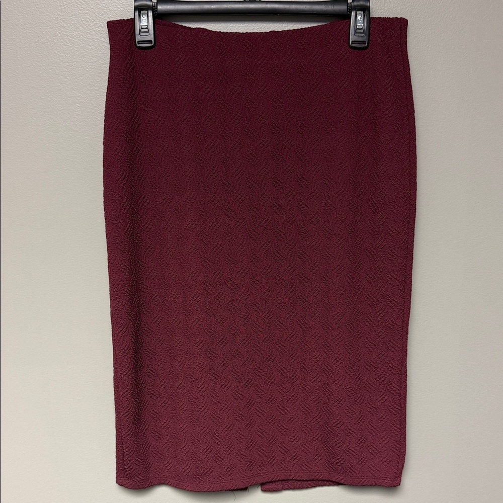 NYCC New York Clothing Co Burgundy Textured Pencil Skirt Size M